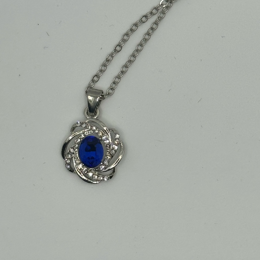 Blue & Silver Pendant Necklace